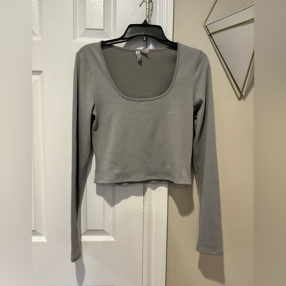 Gray Long Sleeve Women's Top